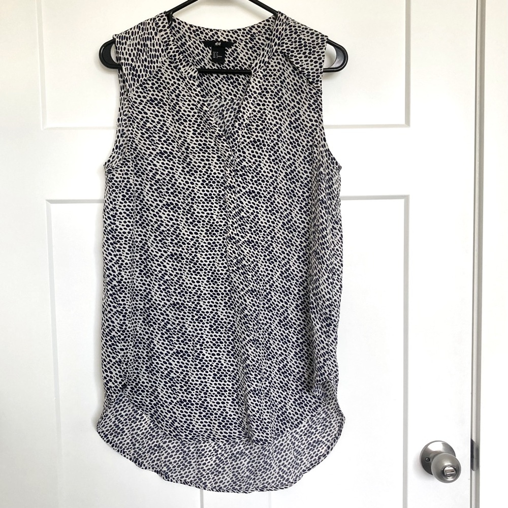 H&M Women’s Blue with White Polka Dots Sleeveless Vest, Size M